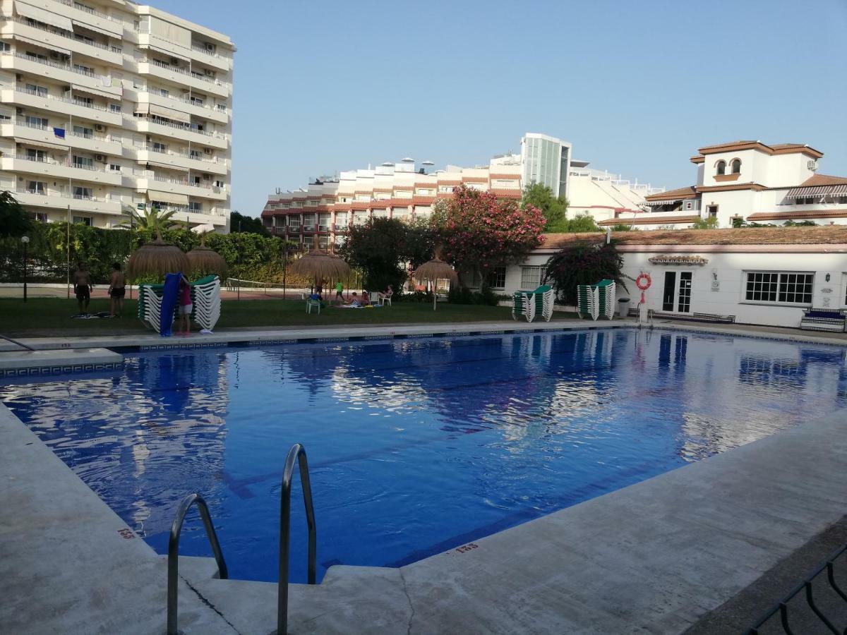 Carihuela Park Palace Apartment Torremolinos Luaran gambar